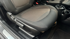 MINI Hatchback 1.5 Cooper Classic 3dr Auto Petrol Hatchback